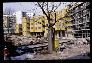 Mehringplatz 2.3.74.