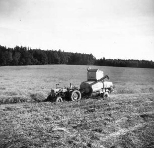 Mähdrescher Claas Super Automatik im Gut Schwaben