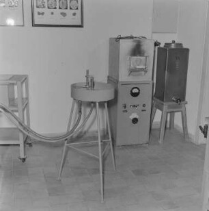 Ingenieurschule Geräte : Bautzen. Ingenieurschule für Fördertechnik, Löbauer Straße 1. Modell