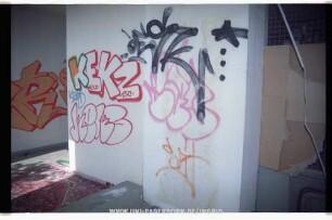 ..DESk*