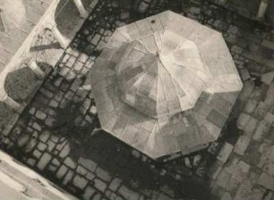 Schumen, Bulgarien. Moschee, Hofansicht mit Şadırvan. Draufsicht