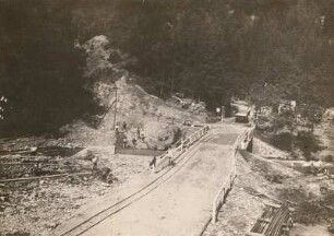 Unwetterkatastrophe am 8./9. Juli 1927 im Müglitztal unterhalb von Glashütte. Wittigs Schloß. Straße durch den früheren Bahneinschnitt