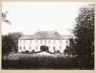 Noer - Herrenhaus, Gartenseite