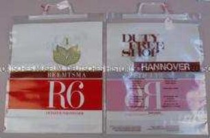 Tragetasche (Duty Free Shop Hannover) mit Werbeaufdruck für "R6"-Zigaretten