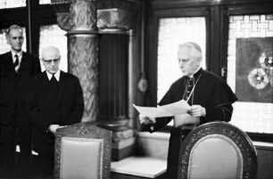 Freiburg: Erzbischöfliches Ordinariat, Ehrung durch Erzbischof Dr. Schäufele
