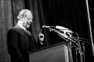 22. Tagung 1972 Mediziner; Eröffnung, Sitzreihen: 1. Reihe: Willy Brandt Festansprache