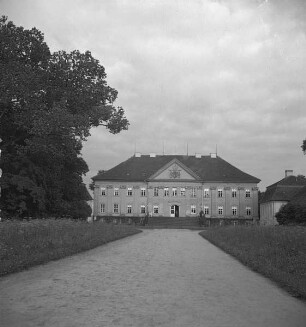 Schloss Hohenzieritz