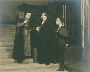 Erich Ponto als Shylock, Willi Kleinoschegg als Antonio und Felix Steinböck als Bassanio in "Der Kaufmann von Venedig" von William Shakespeare. Dresden: Schauspielhaus, Neueinstudierung 15.05.1930