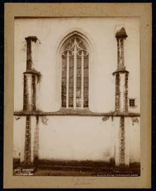 Sankt Hippolyt, Eferding: Maßwerkfenster