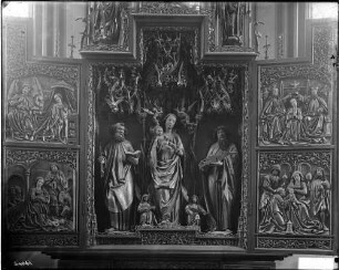 Rieden / Rosengarten evangelische Marienkirche Hochaltar geöffnet um 1510 Darstellung "Verkündigung, Christis Gebrurt, Anbetung der Heiligen drei Könige, Marienkrönung"