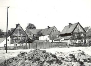 Bauernhöfe in Säuritz : Bauwesen - Wirtschaftsgebäude und Gehöfte. Ort: Žuricy / Säuritz. Haus Nr. 14 und 15 (Nr. 15: Häuslergut mit einer Kuh, Nr.14: vier Kühe und eine Mühle)