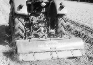 Rotorkrümler von Eberhard hinter Hanomag 35/45