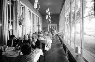 1978 Medizin 26. Juni bis 30. Juni; Bayrisches Frühstück 27.8.78: Tischreihen