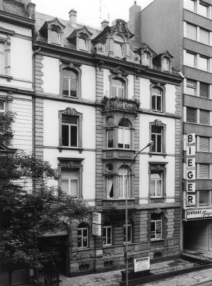 Mietshaus; Frankfurt, Wilhelm-Leuschner-Straße 10