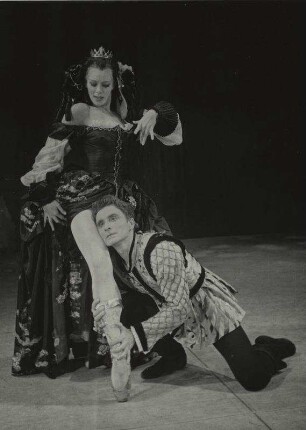 Lieselotte Köster und Jockel Stahl als Archiposa und Faust in ´Abraxas´