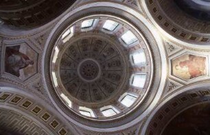 Esztergom - Kuppel der Kathedrale : Blick in die Kuppel der Kathedrale. Aufgenommen in Esztergom, ca, 2001
