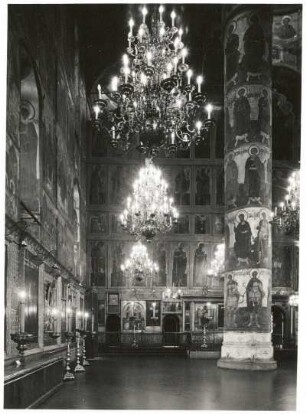Moskau, Russland. Kreml. Mariä-Himmelfahrts-Kathedrale (Uspenski-Kathedrale) (Fioravanti, 1475-1479), Inneres. Nördliches Schiff nach Osten