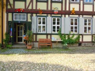 Quedlinburg - Nikolaikirchhof : Nikolaikirchhof, aufgenommen in Quedlinburg am 30. April 2014. Foto Uwe Gerig