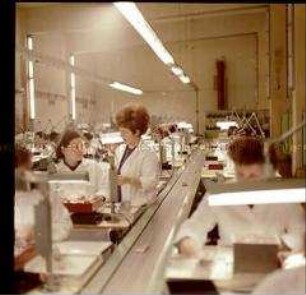 Produktion im Halbleiterwerk Frankfurt (Oder)