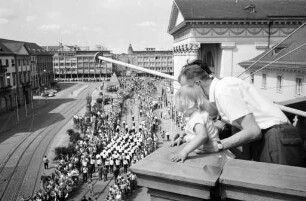Alemannisch-pfälzisches Trachtenfest in Karlsruhe.
