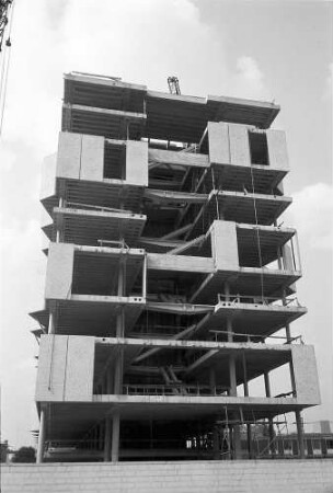 Berlin: Institutsgebäude im Bau der Technischen Universität