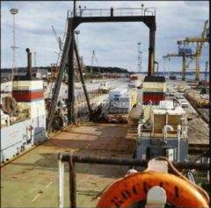 Schwertransport "VE Kombinat Deutrans" von Rostock nach Schwedt/Oder