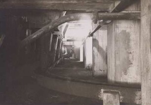 Kesselhaus I, W.II, Aschekeller - Spülrinnen der Hydraulischen Entaschung
