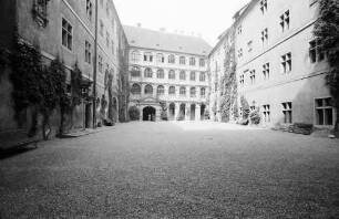 Heiligenberg: Schlosshof