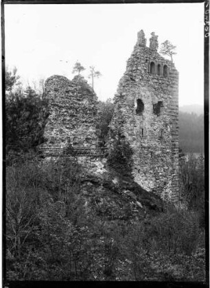 Schenkenzell Burgruine Schenkenburg - Außenansicht