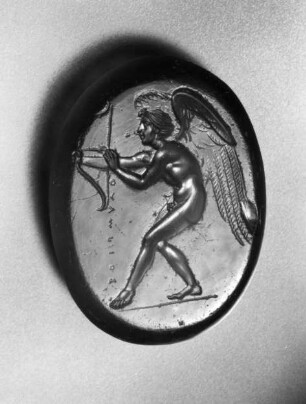 Ovaler Ringstein: Eros als Bogenschütze