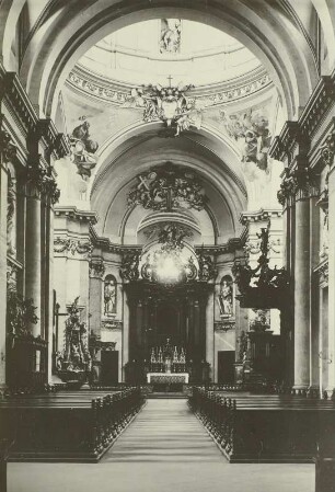 Fulda. Dom St, Salvator und Bonifatius (1704/1712; J. Dientzenhofer). Inneres. Blick zum Hochaltar (J. Neudecker, G. B. Artari)