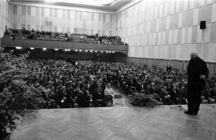 Euro-Tele-Evangelisation des Baptistenpfarrers Dr. Billy Graham in der Stadthalle Karlsruhe