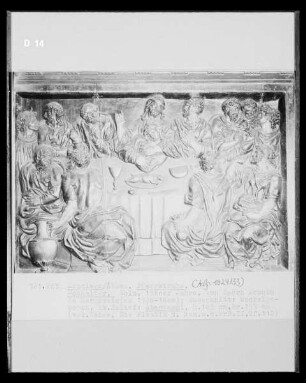 Hochaltar, Sockelgeschoss, linkes Relief: Abendmahl