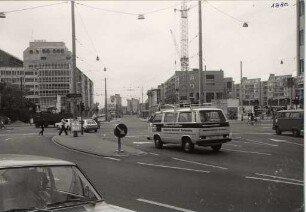 Altstadt, Dörfle. Fritz-Erler-Straße / Berliner Platz