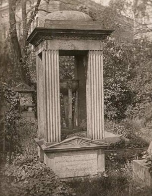 Dresden. Eliasfriedhof (B 12) . Grabmal für Maria Petrowna Skuratos (?), um 1827