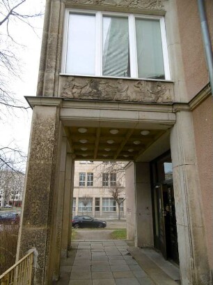 Dresden: Studentenwohnheim Güntzstraße 28/28a