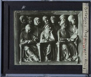 Relief eines Professorengrabs [?]