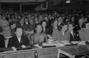 IV. Bundeskongress des Demokratischen Frauenbundes Deutschlands (DFD) vom 16. bis 19.5.1952 in Berlin : Kongressteilnehmer