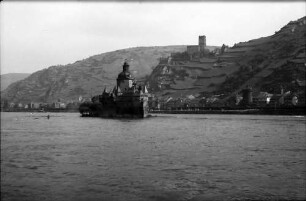 Kaub: Die Pfalz, mit Burg Gutenfels, nahe