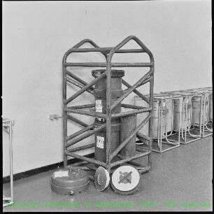 Abgeschirmte Transportbox für Plutonium(Pu)-Behälter am Europäischen Institut für Transurane (ITU)