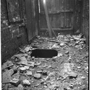 Negativ: Ruine, Hauptstraße 96, 1956