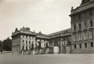 Prag. Hradschin. Burg mit Ehrenhof