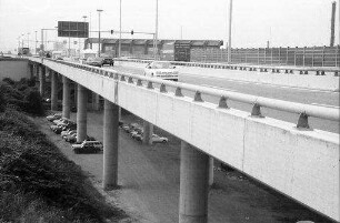 Basel: Autobahnrampe nach Basel, vom Verschiebebahnhof Weil aus