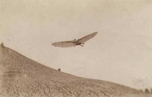 Fotografie:eines Fluges von Otto Lilienthal