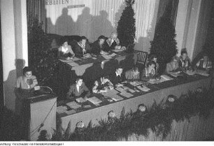 Dresden, Bezirkskonferenz und Kreiskonferenz des Demokratischen Frauenbundes Deutschlands (DFD), Oktober 1952