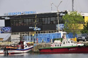 Boote im Hafen von Alt-Nessebar : Aufgenommen am 19. Mai 2011 im kleinen Hafen von Alt-Nessebar