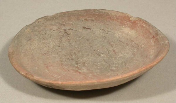 Clay bowl (grave find)