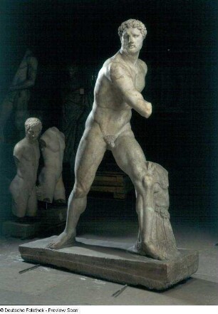 Statue eines Kämpfers : Statue eines Kämpfers. Marmor; Höhe 215 cm (140-150). Dresden: Skulpturensammlung Hm 236