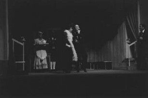 Szenenbilder aus der Operette "Der Opernball" von Richard Heuberger in einer Aufführung des Brandenburgischen Landestheaters in Potsdam