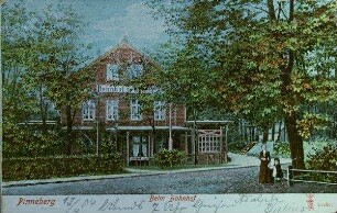 Pinneberg, Beim Bahnhof